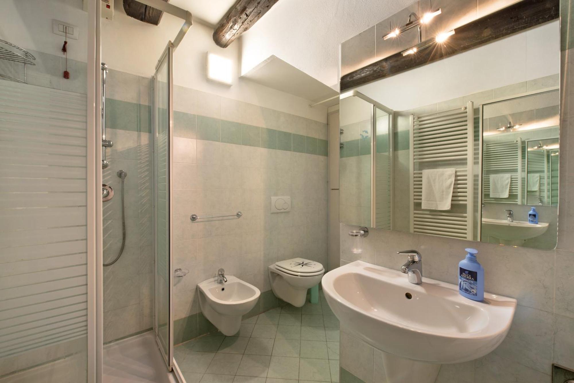 Casa Vacanza Civetta Bergamo Bagian luar foto