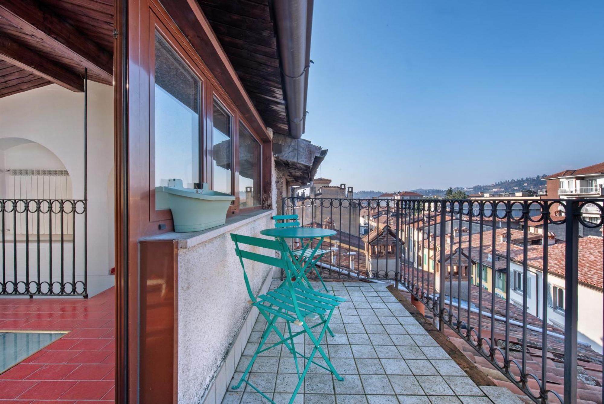 Casa Vacanza Civetta Bergamo Bagian luar foto
