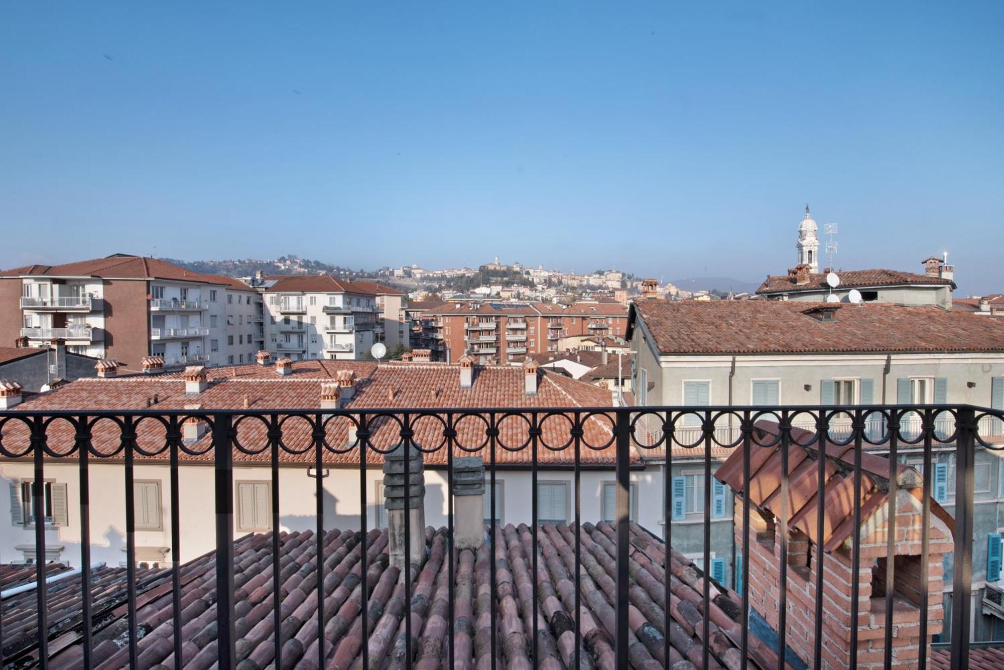 Casa Vacanza Civetta Bergamo Bagian luar foto